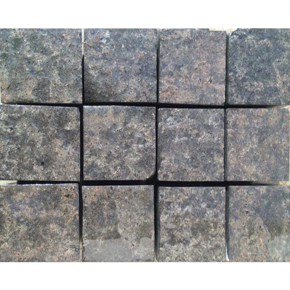  Cobbles